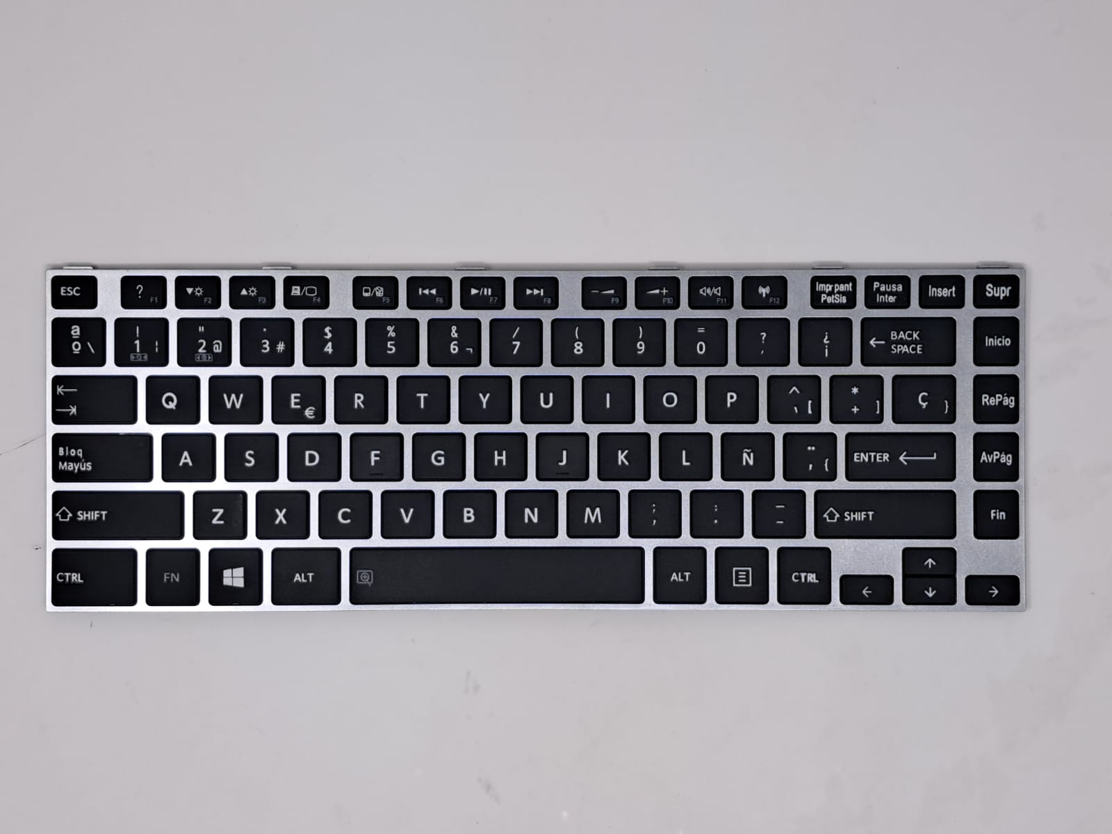 KEYBOARD TOSHIBA E45 E45T L40-A L40D-A L45-A L45D-A WITH FRAME - Image 13