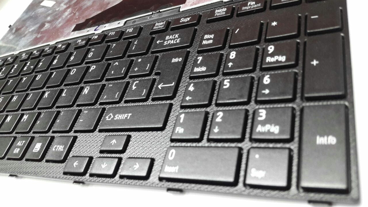 KEYBOARD TOSHIBA A665 A665D A660 A660D - Image 5