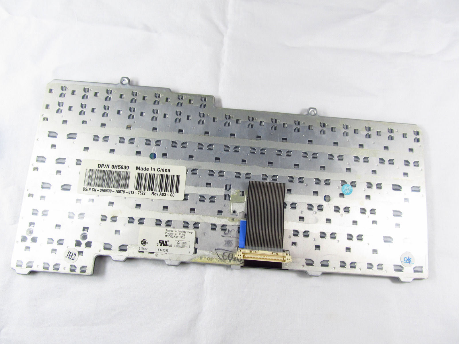 KEYBOARD DELL INSPIRON 6000 6000D 9300 9200 LATITUDE D510 XPS M170 WITHOUT CONNECTOR EN FAJA - Image 2